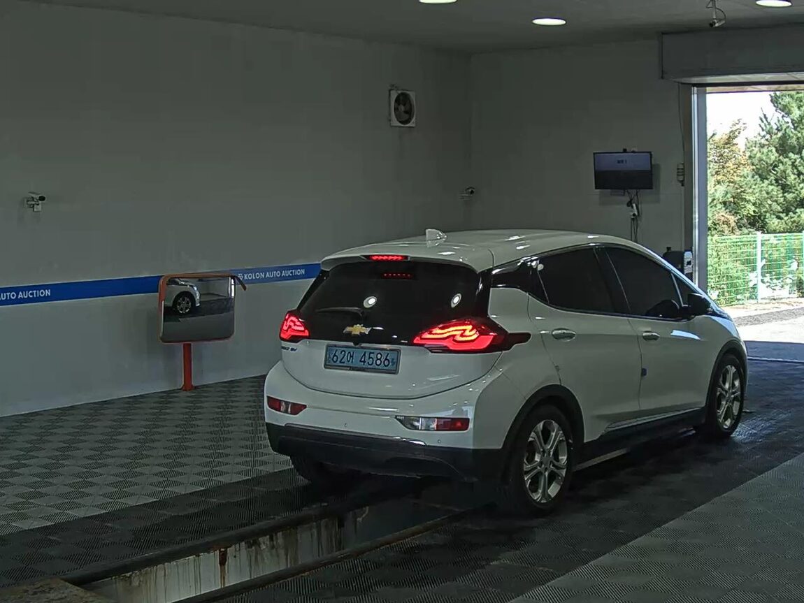 CHEVROLET (DAEWOO) BOLT EV 2WD LT 2018 - zdjęcie 5