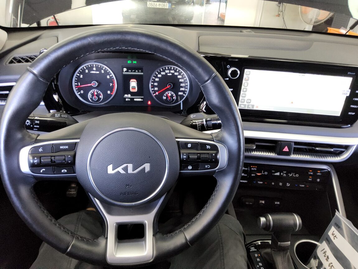 KIA NEW K5 (DL3) 2.0 LPI RENTAL CAR TRENDY 2023 - zdjęcie 17