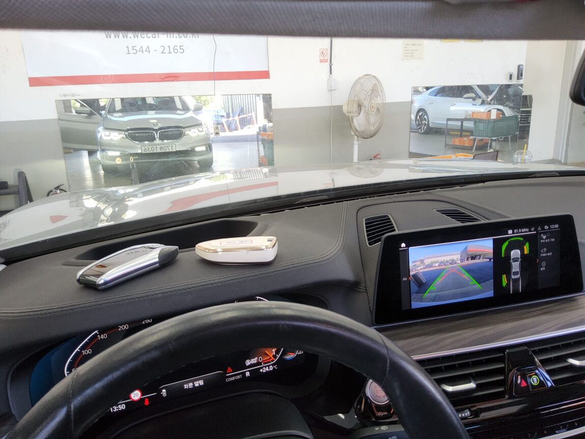 BMW 5 SERIES (7TH GEN) 530i xDRIVE LUXURY LINE PLUS 2020 - zdjęcie 19