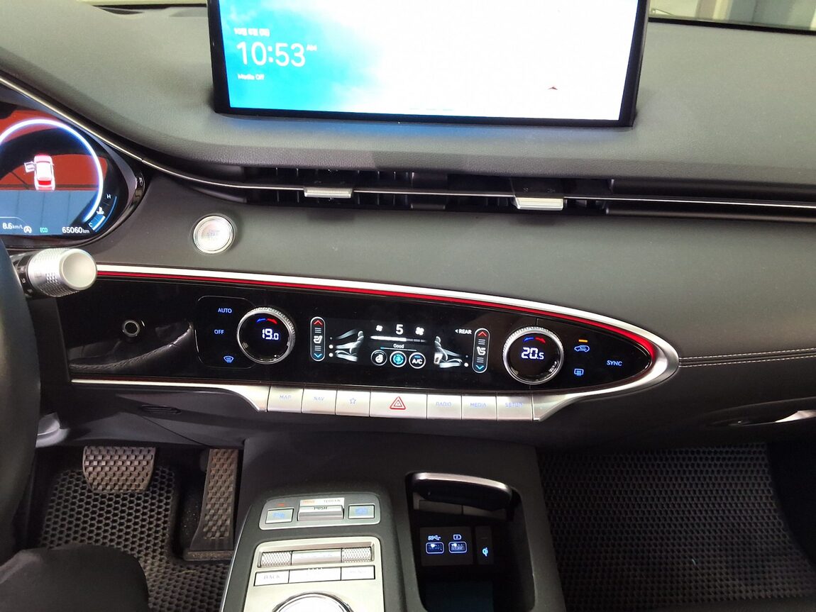 GENESIS GV70 2.5T AWD BASE MODEL 2021 - zdjęcie 24