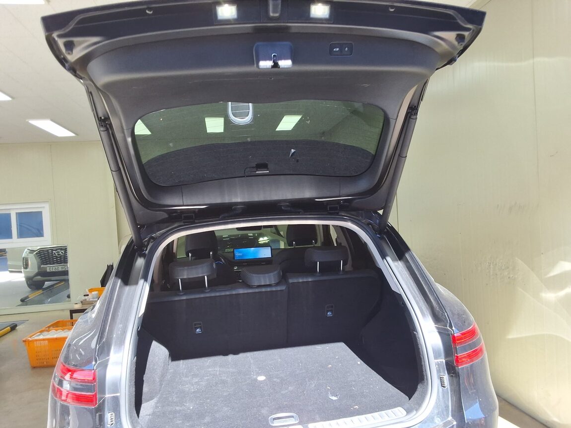 GENESIS GV70 2.5T AWD BASE MODEL 2021 - zdjęcie 16