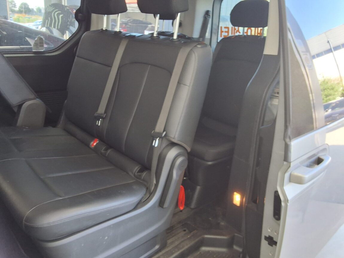 HYUNDAI STARIA 2.2 DIESEL TOURER 11-SEATER 2WD SMART 2022 - zdjęcie 12