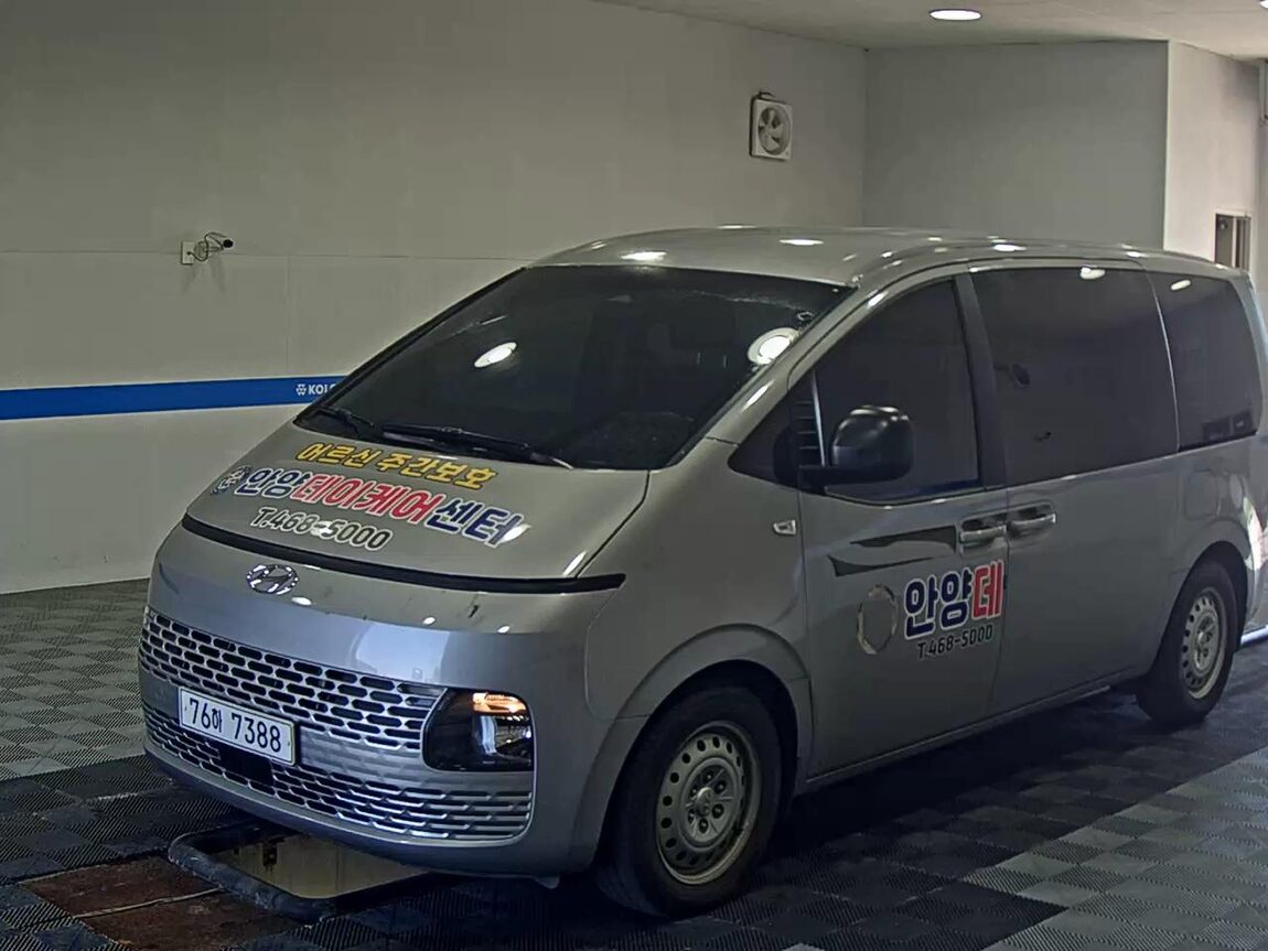 HYUNDAI STARIA 2.2 DIESEL TOURER 11-SEATER 2WD SMART 2022 - zdjęcie 2