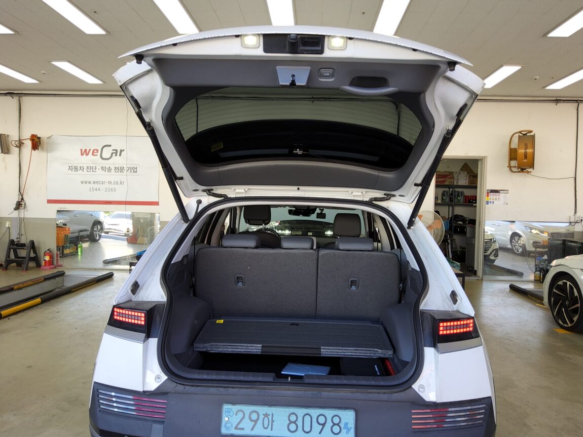 HYUNDAI IONIQ 5 EV AWD LONG RANGE EXCLUSIVE 2022 - zdjęcie 15