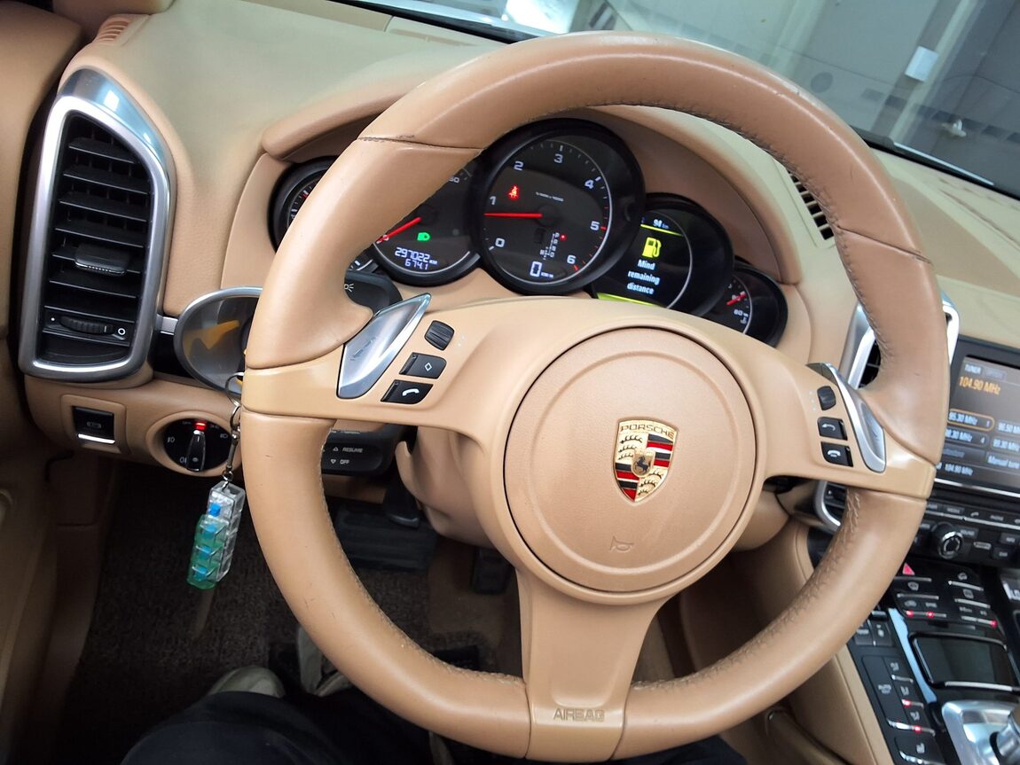 PORSCHE CAYENNE (2ND GEN) DIESEL 3.0 2014 - zdjęcie 23