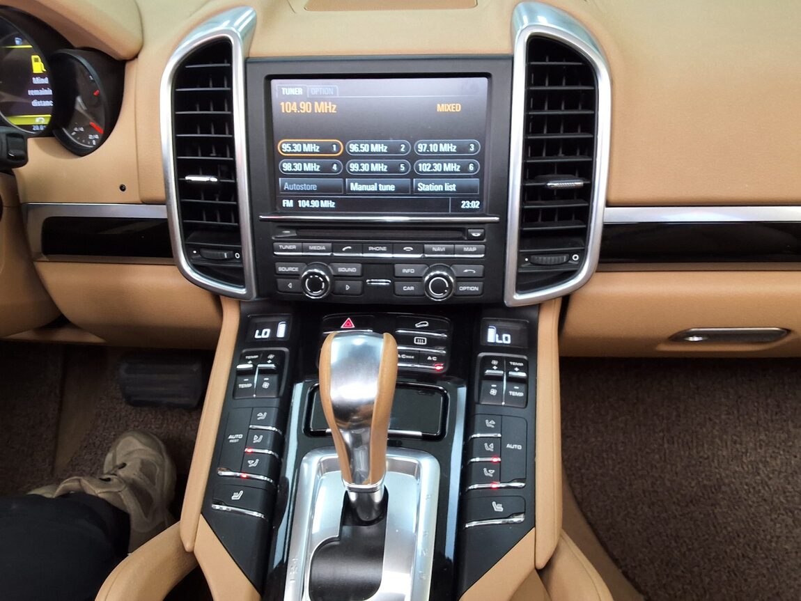 PORSCHE CAYENNE (2ND GEN) DIESEL 3.0 2014 - zdjęcie 24