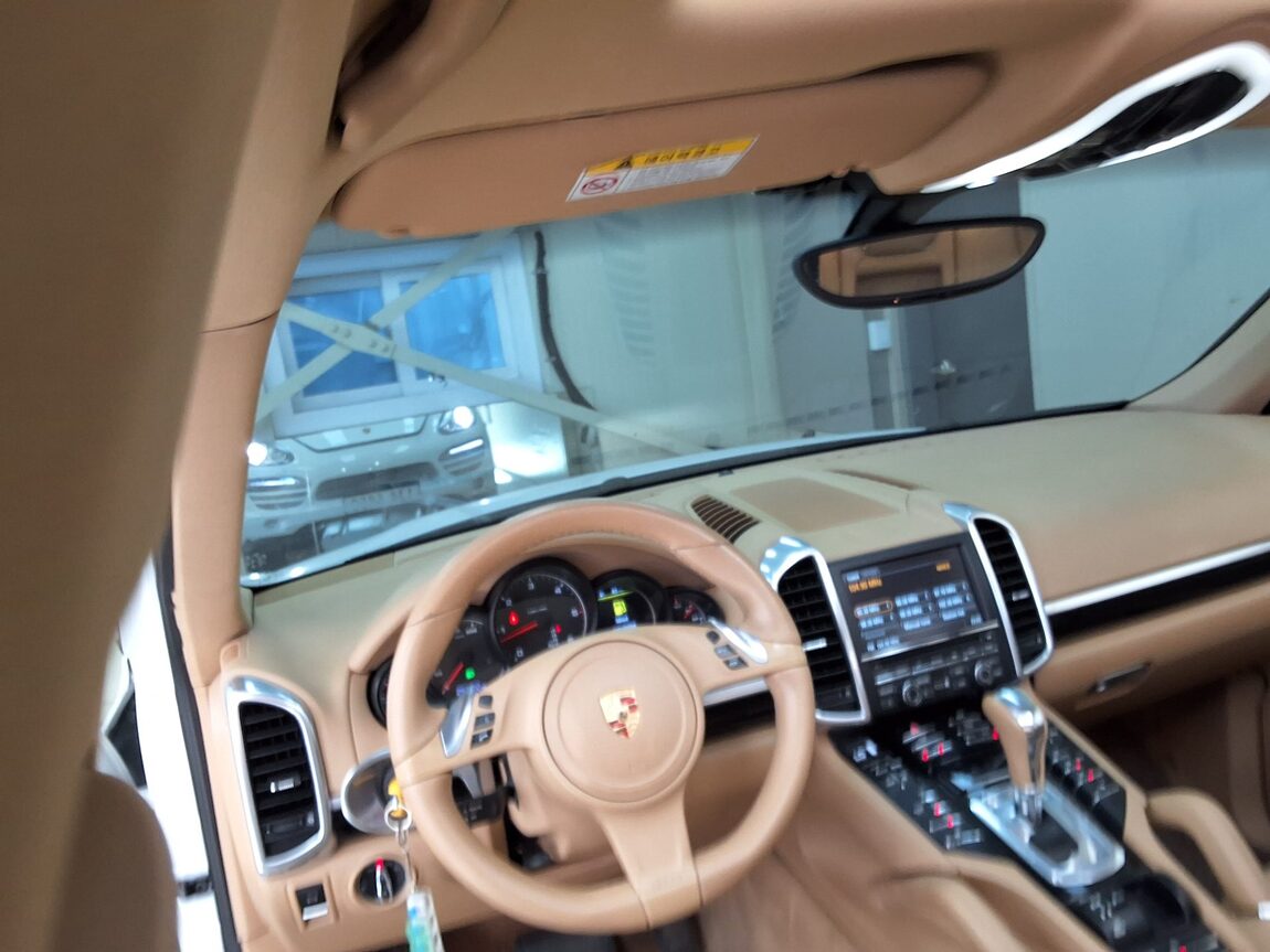PORSCHE CAYENNE (2ND GEN) DIESEL 3.0 2014 - zdjęcie 12