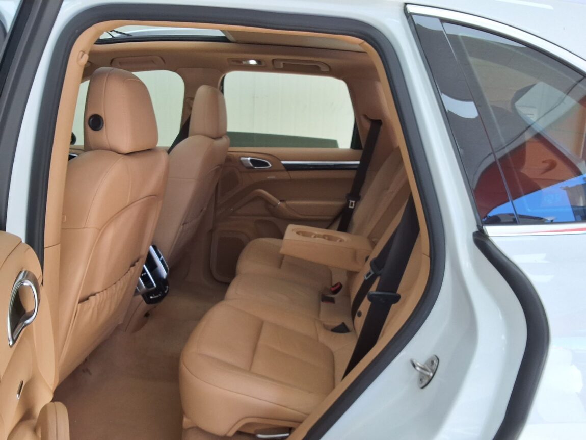 PORSCHE CAYENNE (2ND GEN) DIESEL 3.0 2014 - zdjęcie 13