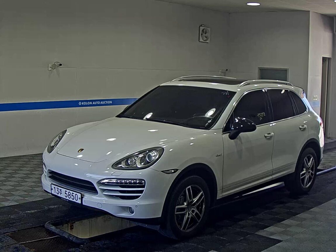 PORSCHE CAYENNE (2ND GEN) DIESEL 3.0 2014 - zdjęcie 2
