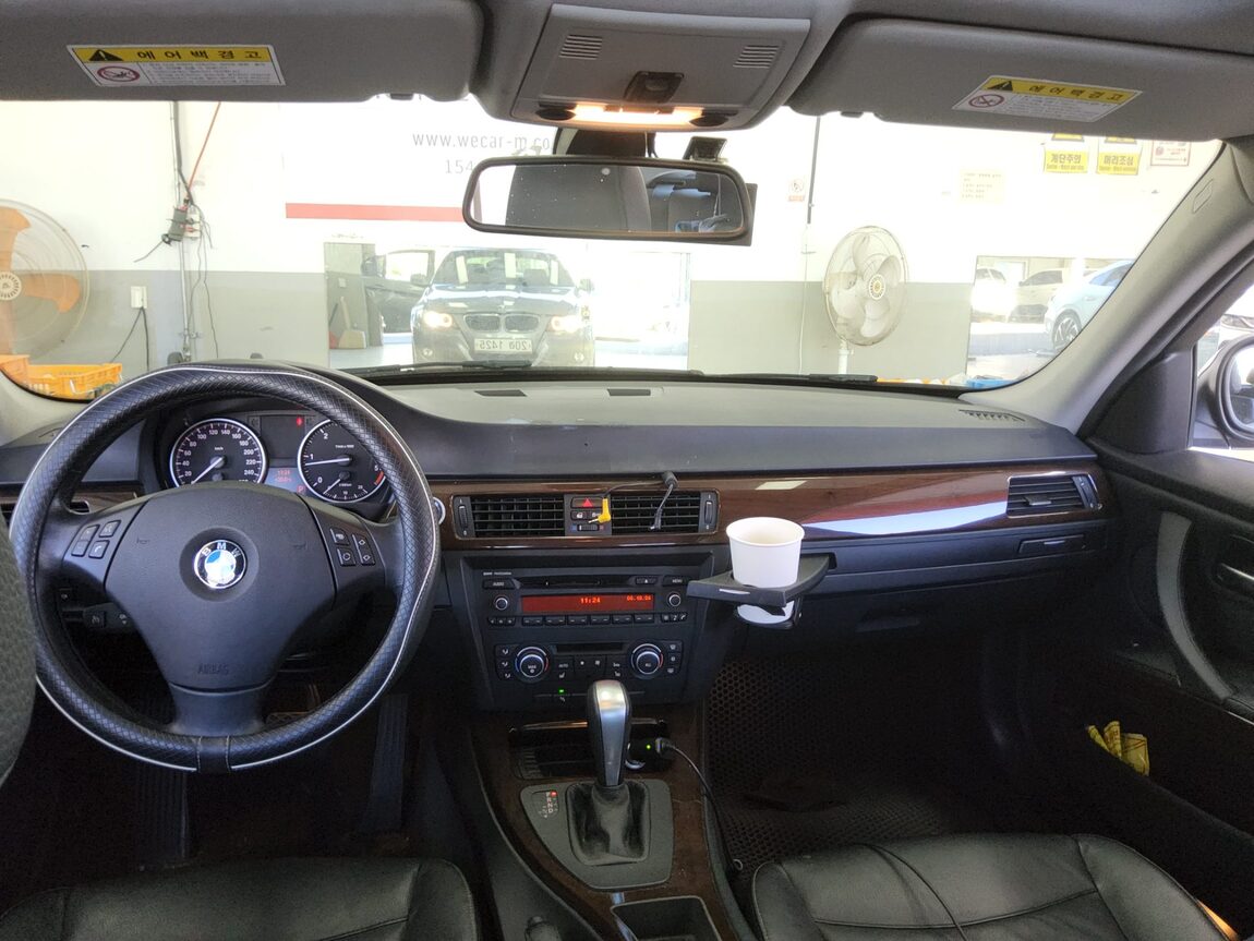 BMW 3 SERIES (5TH GEN) 320d 2011 - zdjęcie 11