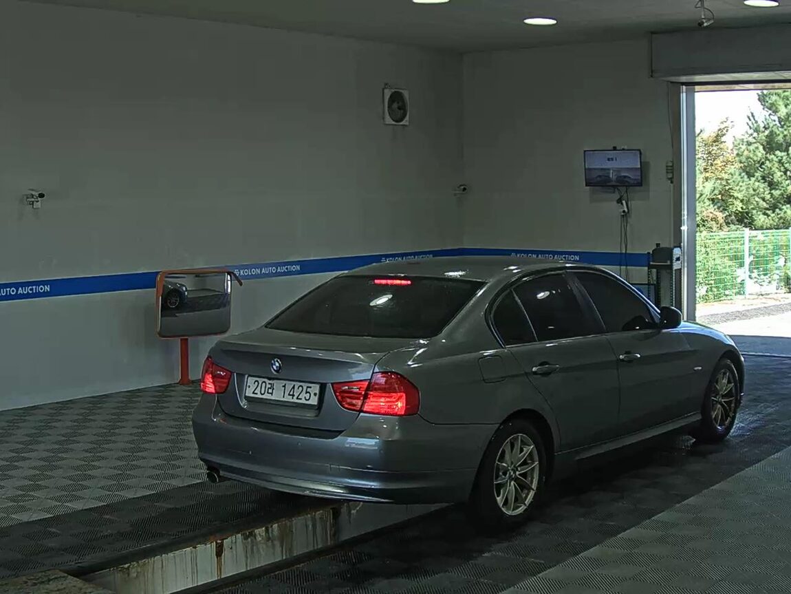 BMW 3 SERIES (5TH GEN) 320d 2011 - zdjęcie 5