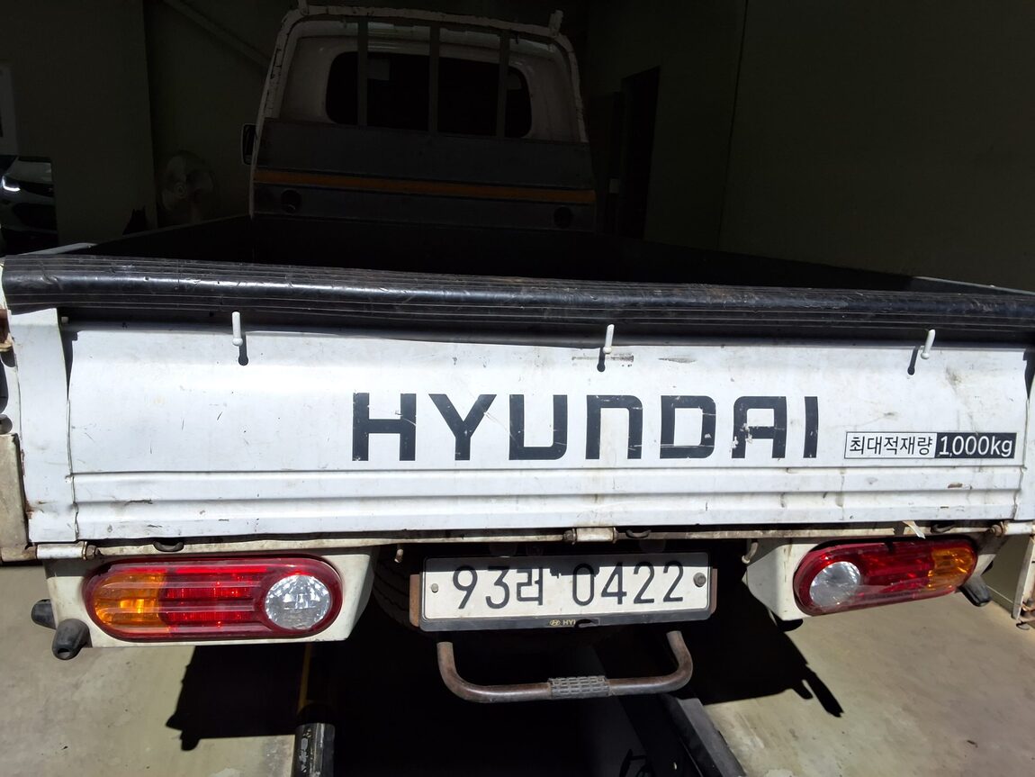 HYUNDAI PORTER II CRDi SUPER CAB EXTRA LONG WHEELBASE PREMIUM 2018 - zdjęcie 13