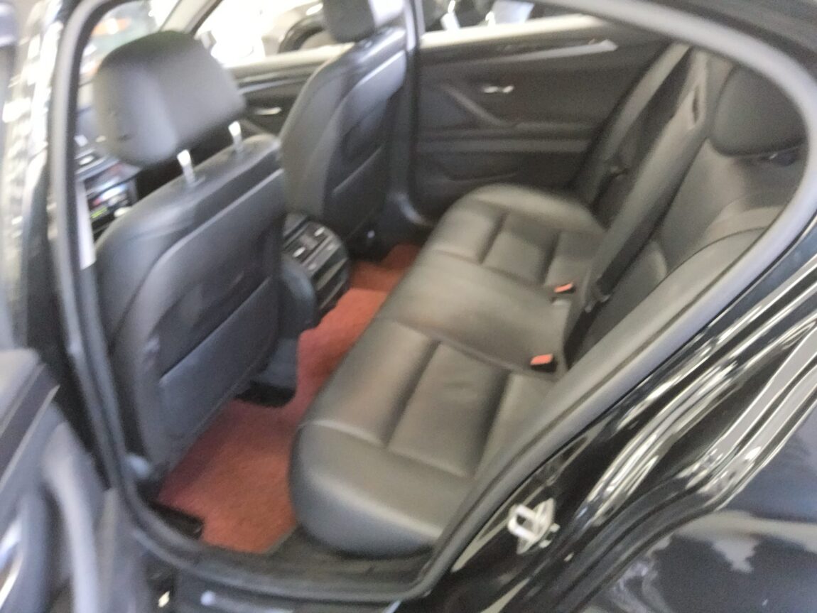 BMW 5 SERIES (6TH GEN) 520d xDRIVE 2015 - zdjęcie 12