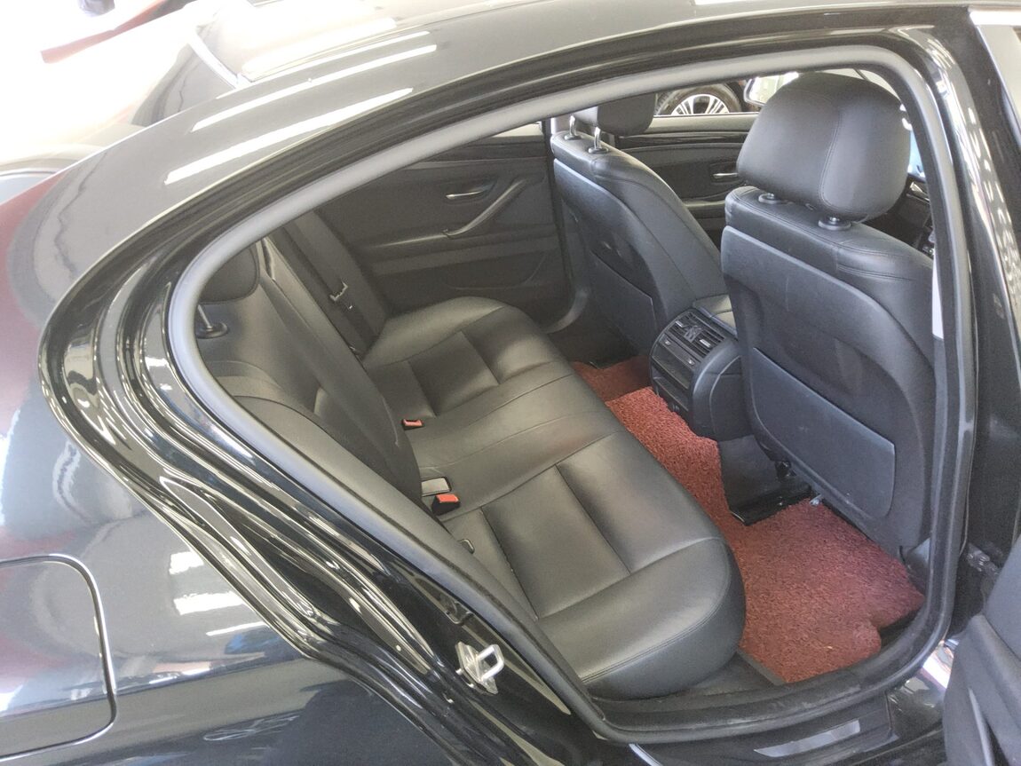 BMW 5 SERIES (6TH GEN) 520d xDRIVE 2015 - zdjęcie 13