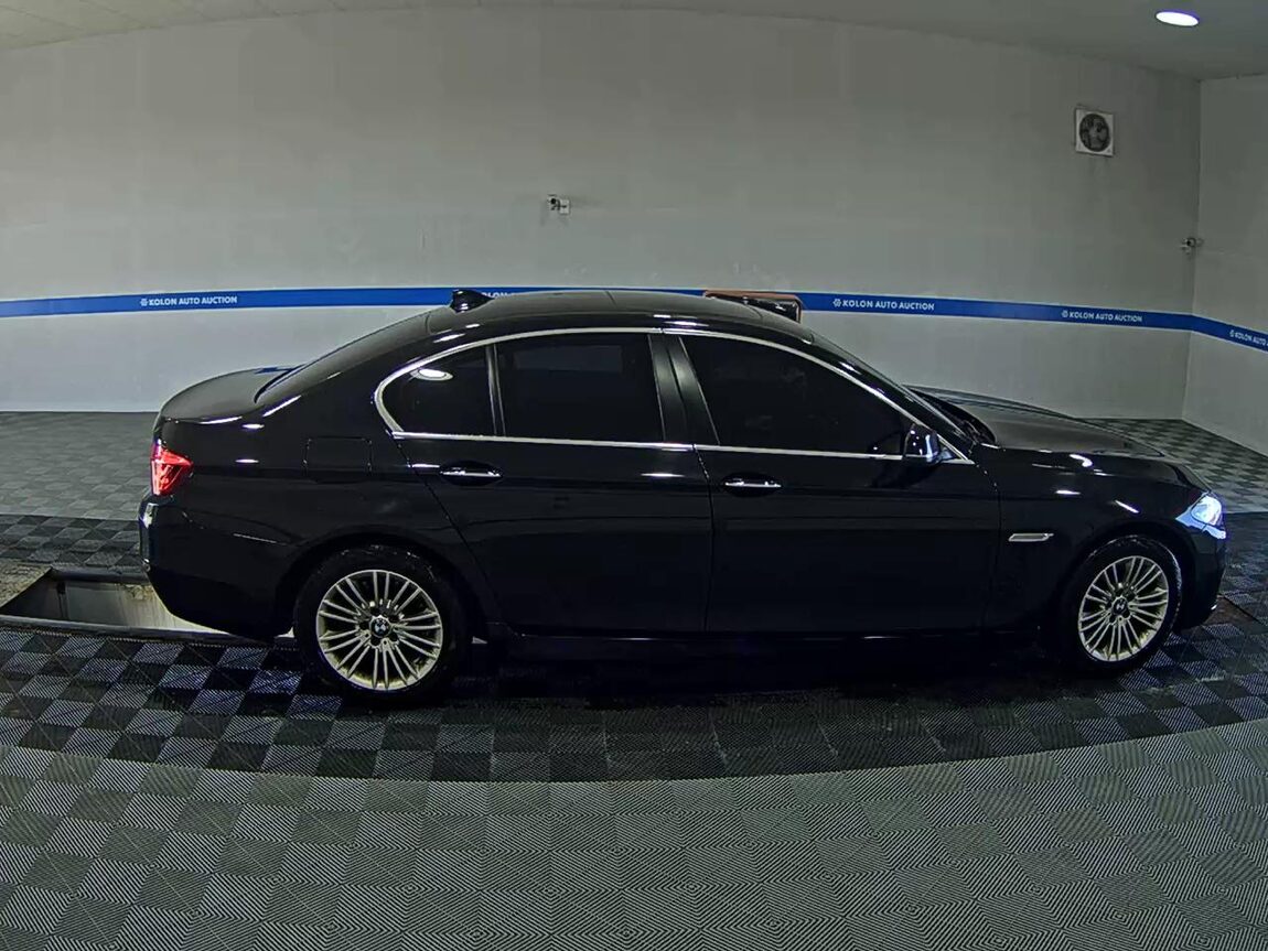BMW 5 SERIES (6TH GEN) 520d xDRIVE 2015 - zdjęcie 4