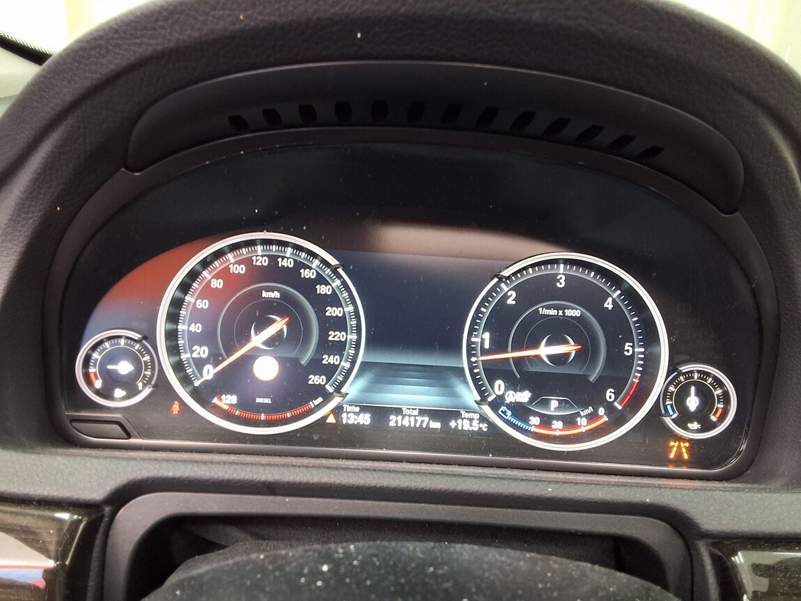 BMW GRAN TURISMO (GT) 5 SERIES GT 30d xDRIVE LUXURY 2016 - zdjęcie 10