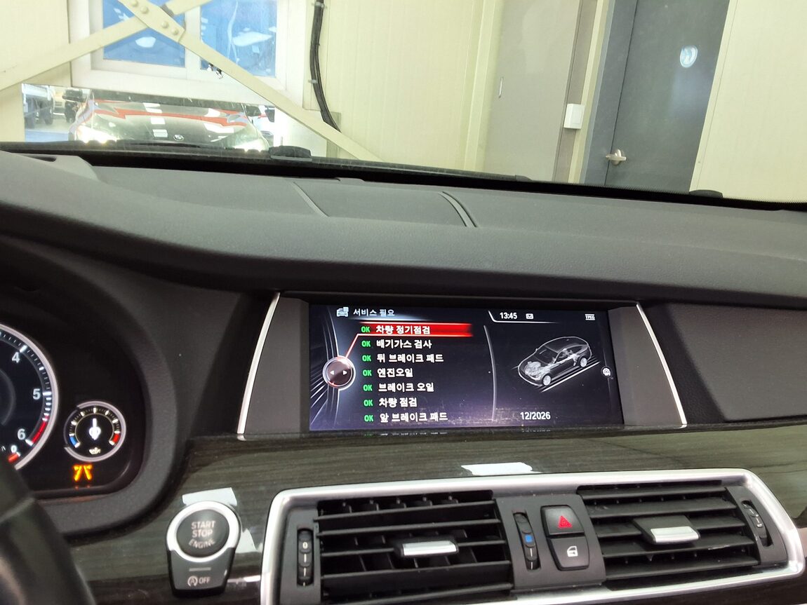 BMW GRAN TURISMO (GT) 5 SERIES GT 30d xDRIVE LUXURY 2016 - zdjęcie 26