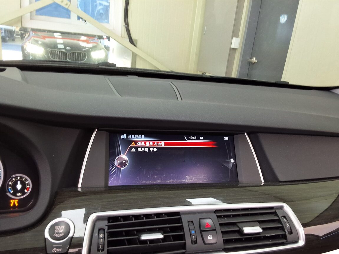 BMW GRAN TURISMO (GT) 5 SERIES GT 30d xDRIVE LUXURY 2016 - zdjęcie 27