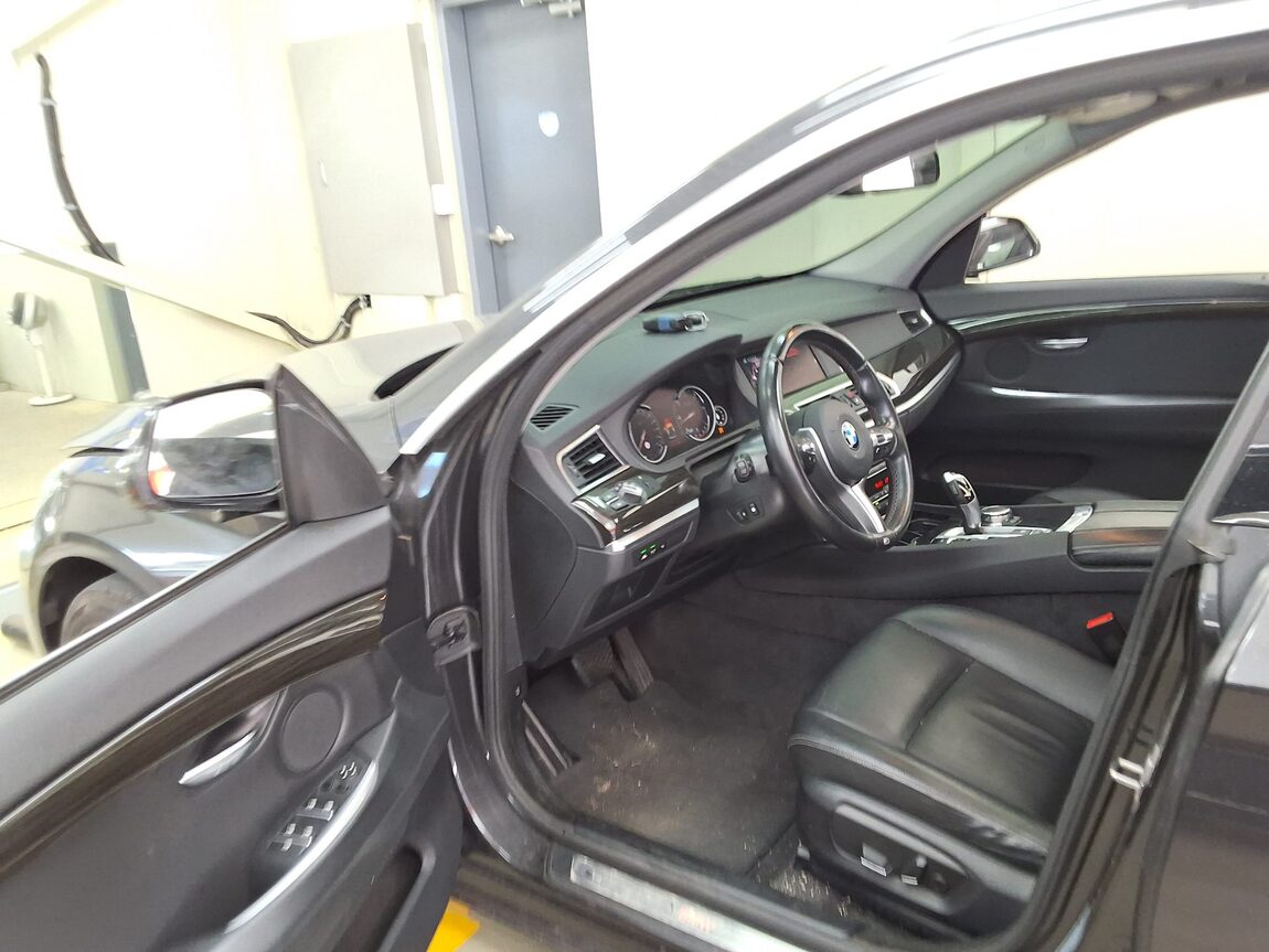 BMW GRAN TURISMO (GT) 5 SERIES GT 30d xDRIVE LUXURY 2016 - zdjęcie 11