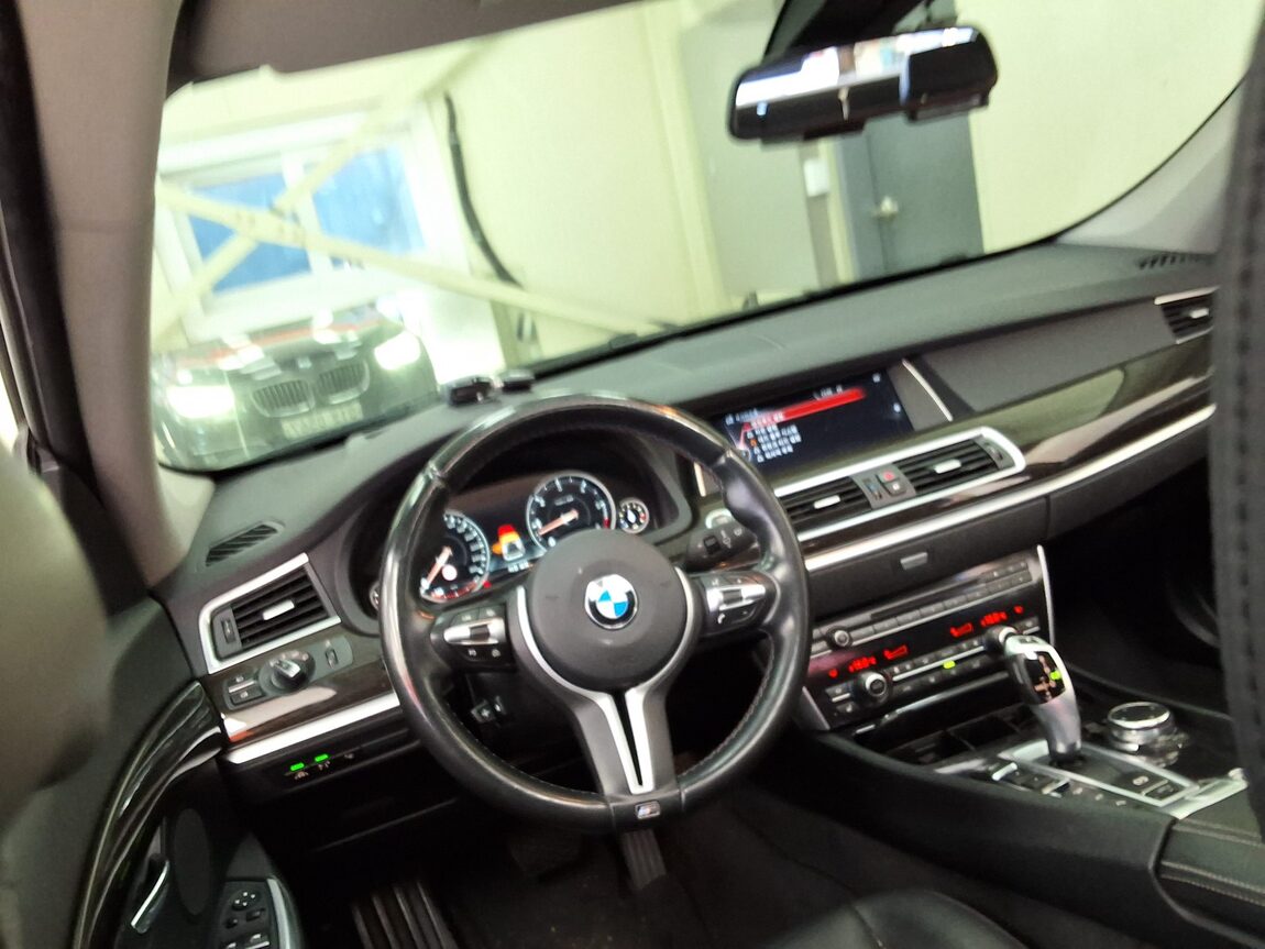 BMW GRAN TURISMO (GT) 5 SERIES GT 30d xDRIVE LUXURY 2016 - zdjęcie 12