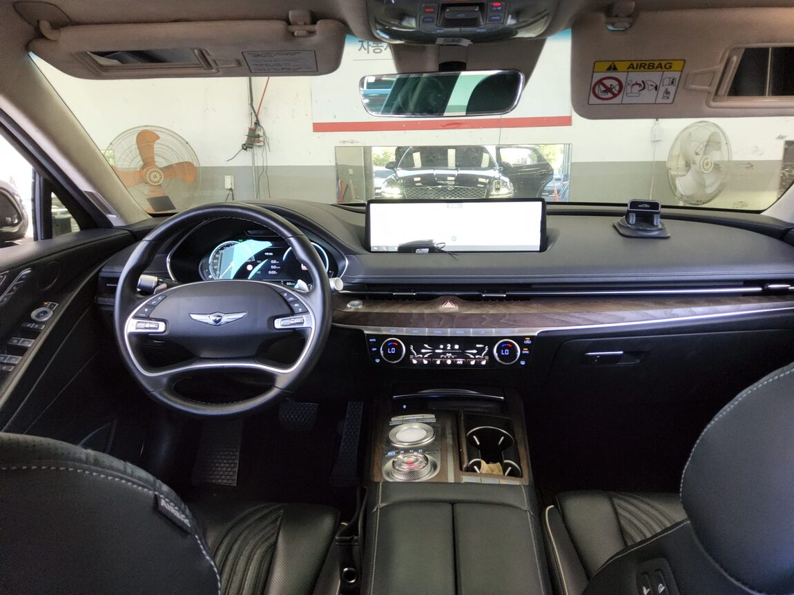 GENESIS THE ALL NEW G80 GASOLINE 2.5 2WD BASE MODEL 2022 - zdjęcie 11