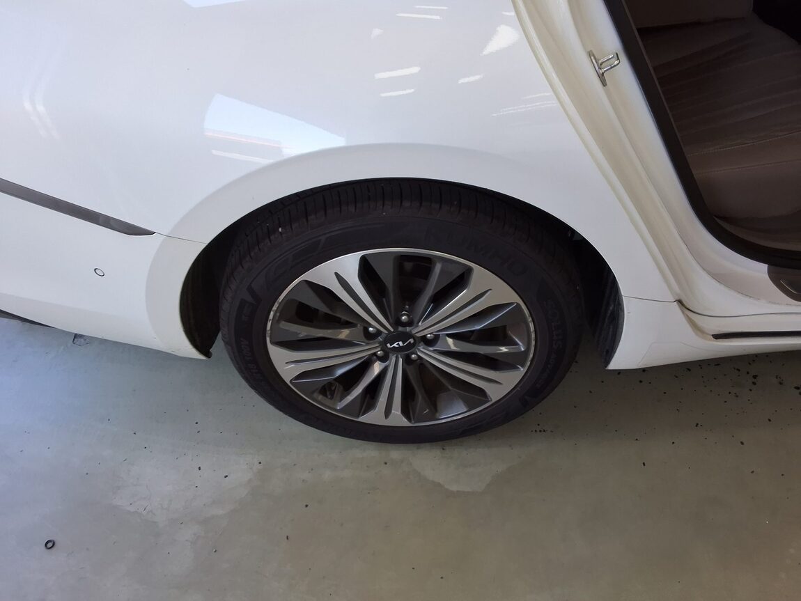 KIA K8 HYBRID HEV SIGNATURE 2023 - zdjęcie 25