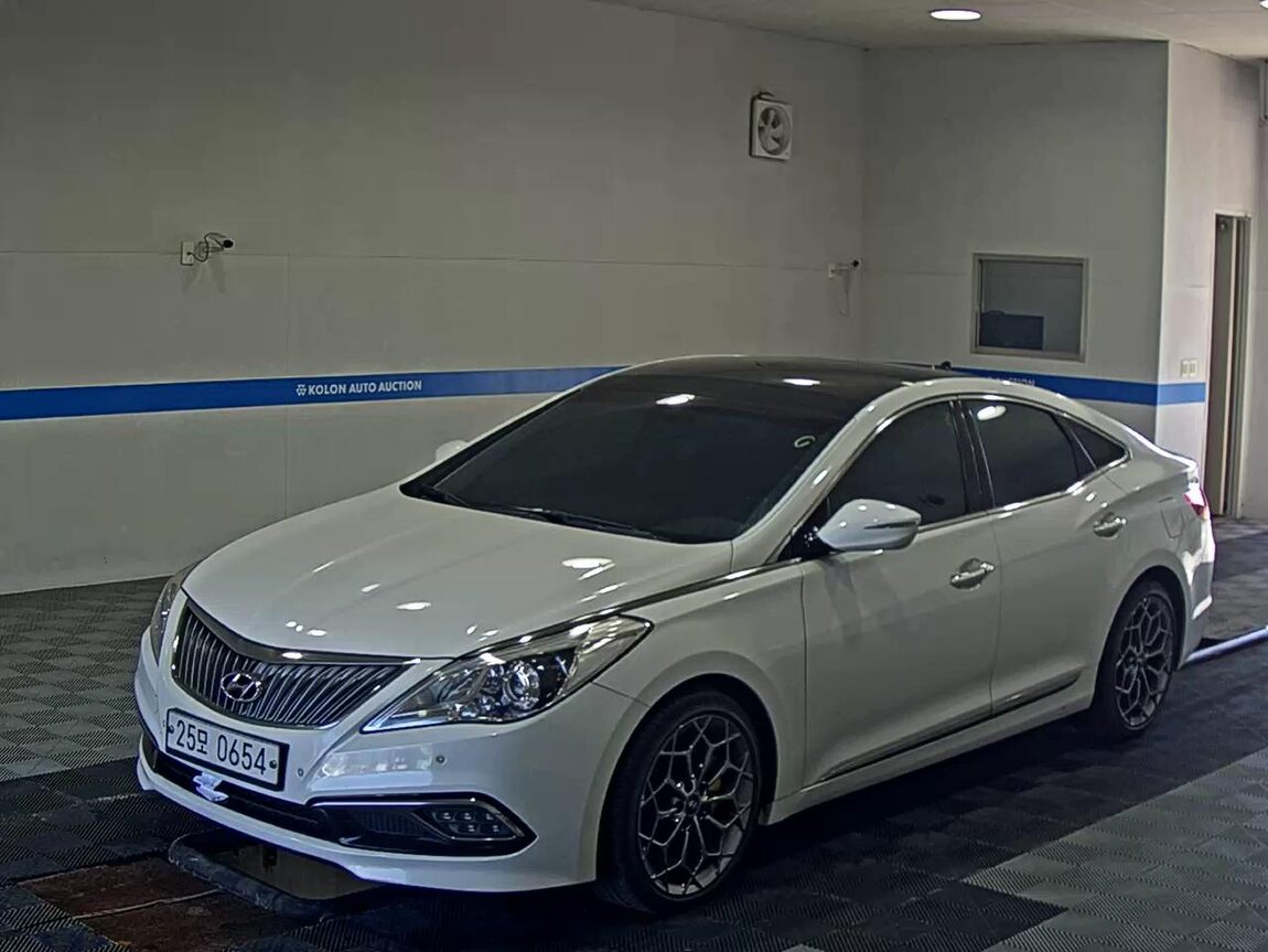 HYUNDAI GRANDEUR HG HG 300 EXCLUSIVE 2017 - zdjęcie 2