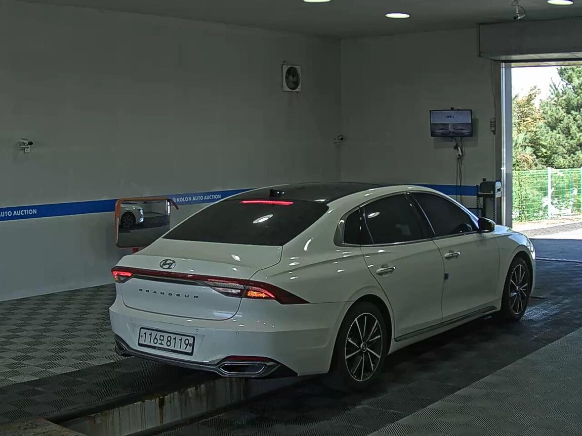 HYUNDAI THE NEW GRANDEUR IG GASOLINE 3.3 PREMIUM CHOICE 2020 - zdjęcie 5