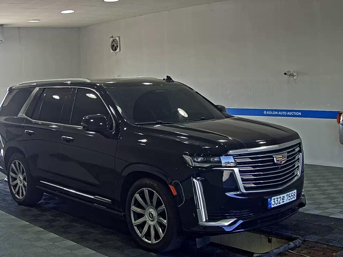 CADILLAC ESCALADE (5TH GEN) 6.2 V8 PREMIUM LUXURY PLATINUM 2023 - zdjęcie 3