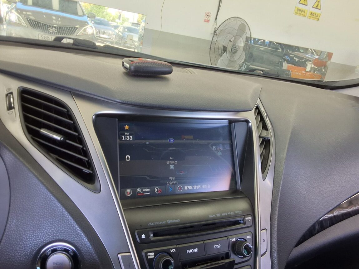 HYUNDAI GRANDEUR HG HG 300 PREMIUM 2014 - zdjęcie 18