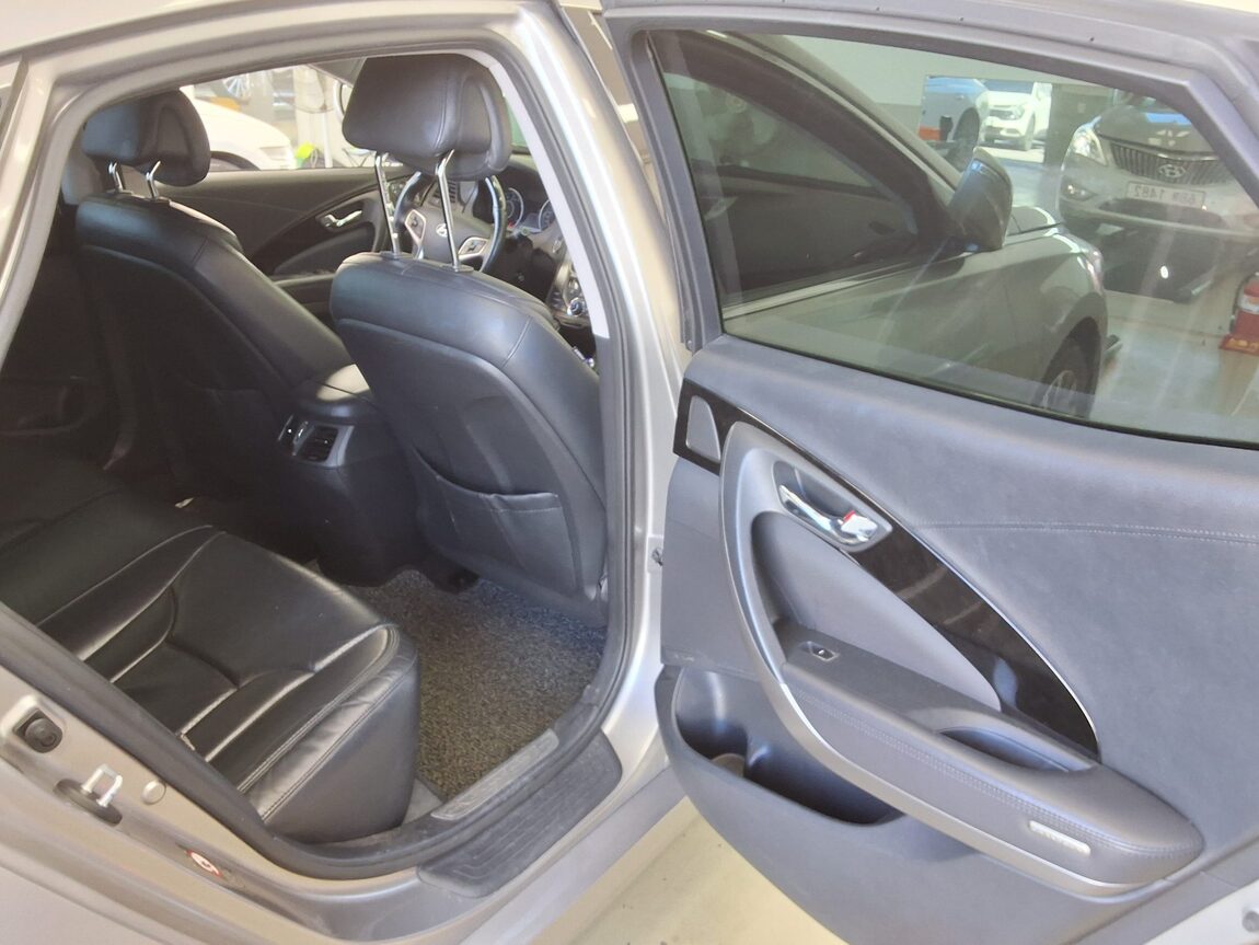 HYUNDAI GRANDEUR HG HG 300 PREMIUM 2014 - zdjęcie 13