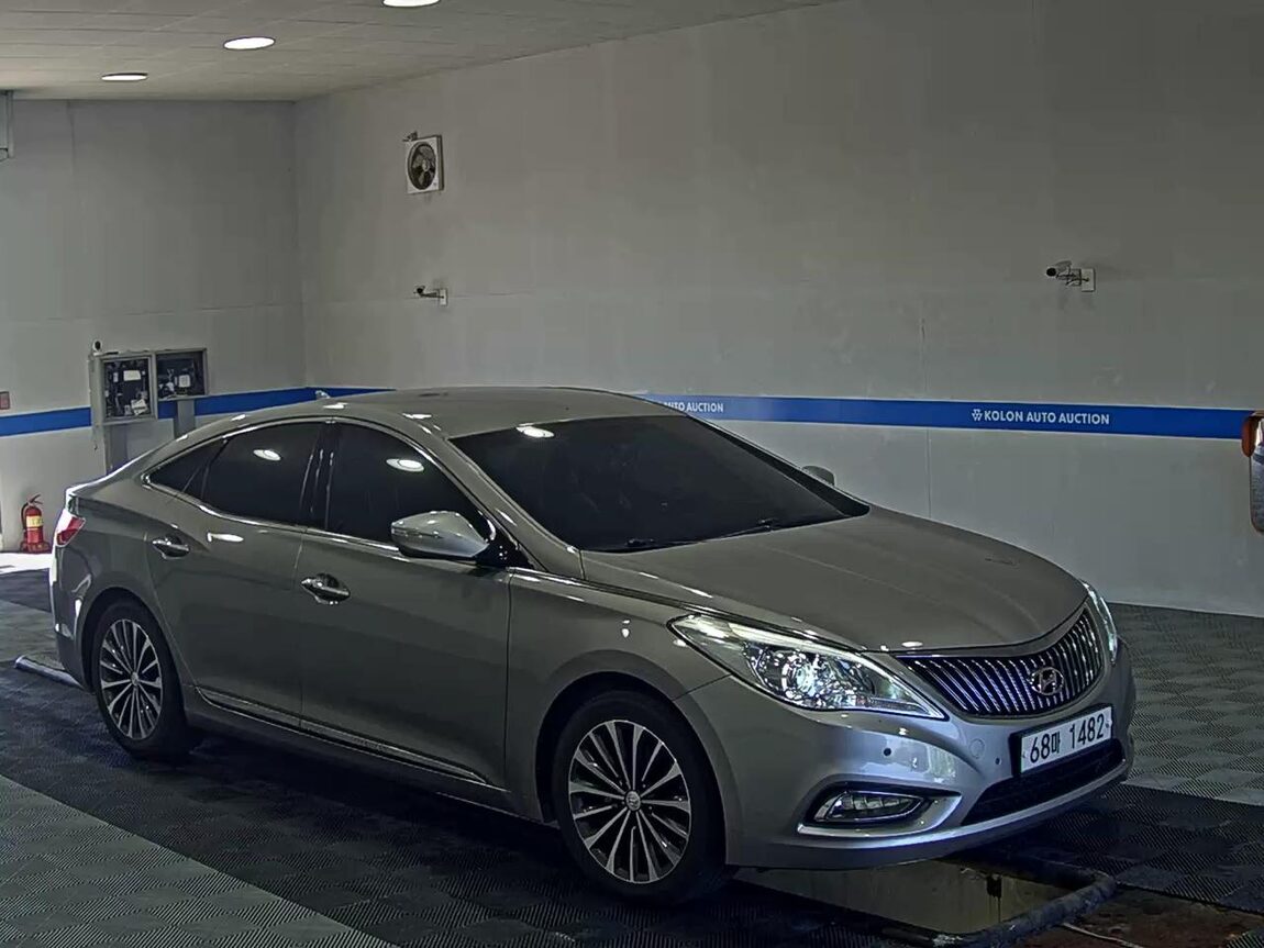 HYUNDAI GRANDEUR HG HG 300 PREMIUM 2014 - zdjęcie 3