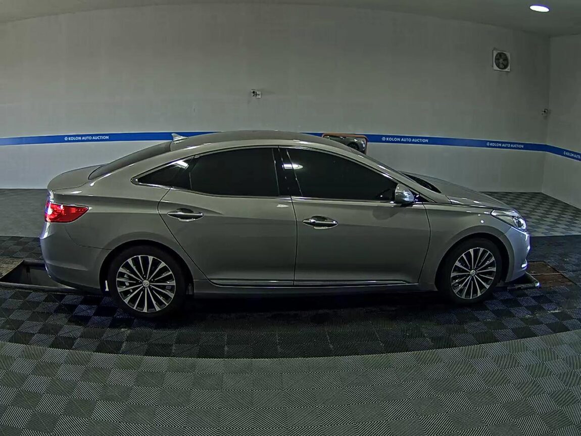 HYUNDAI GRANDEUR HG HG 300 PREMIUM 2014 - zdjęcie 4