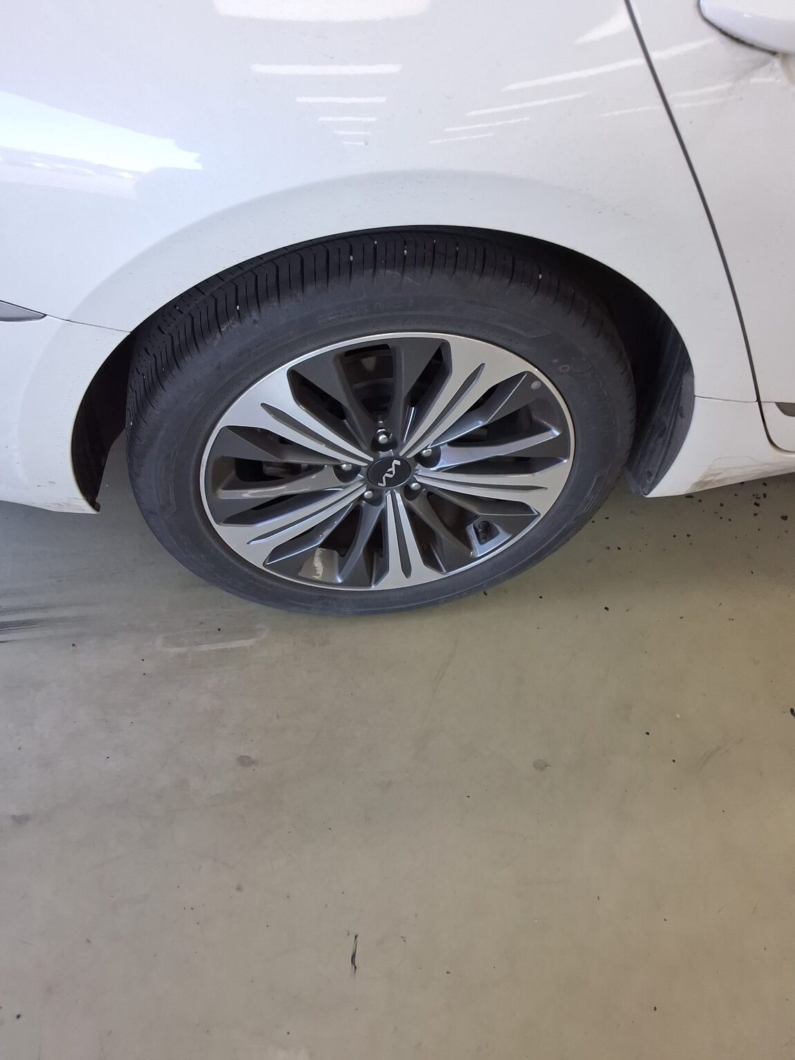 KIA K8 HYBRID HEV NOBLESSE 2023 - zdjęcie 25