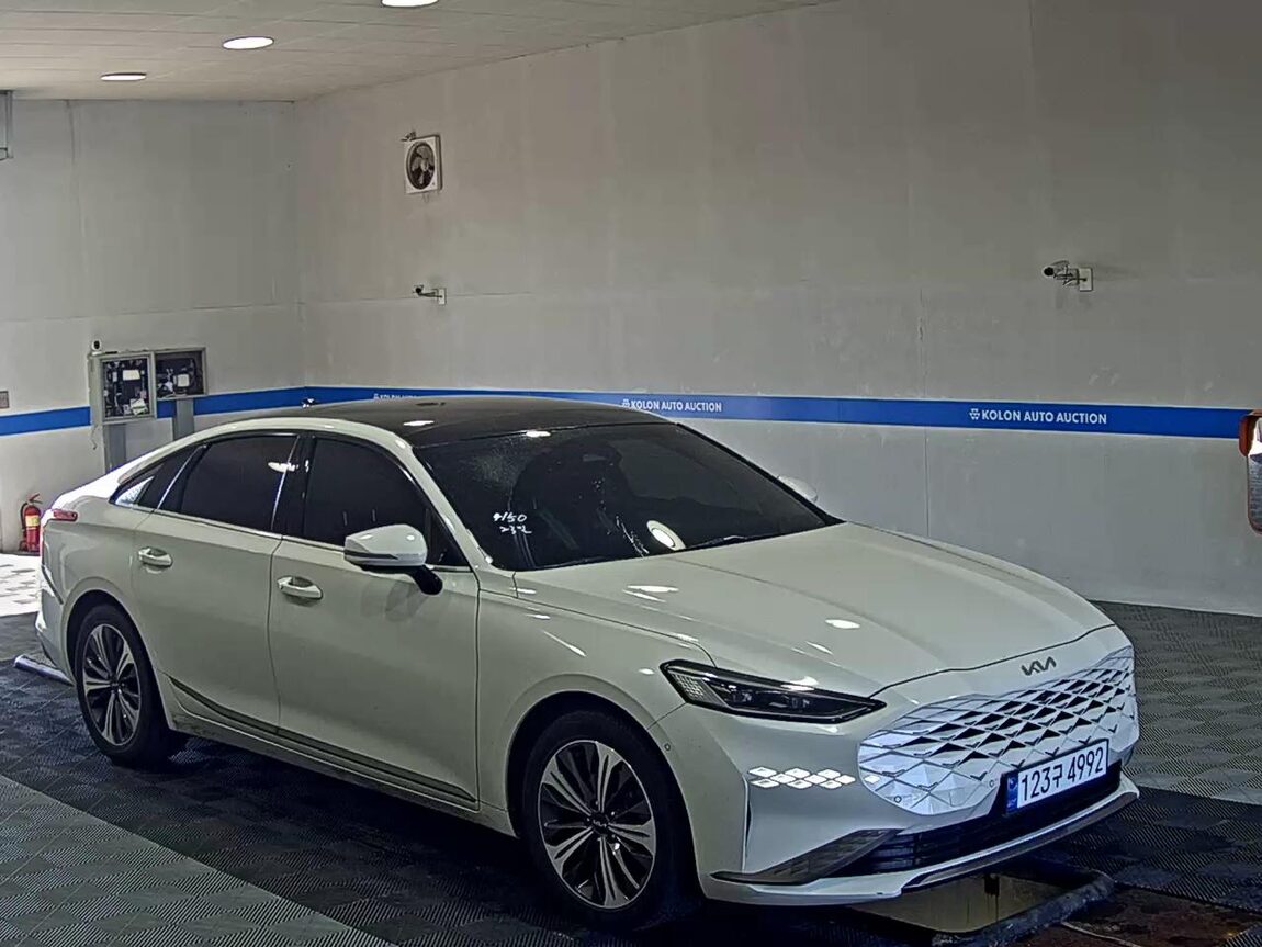 KIA K8 HYBRID HEV NOBLESSE 2023 - zdjęcie 3