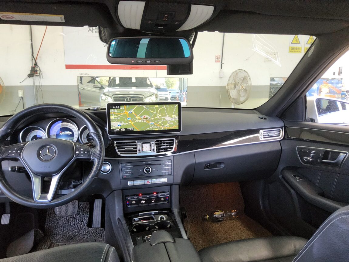 MERCEDES-BENZ E-CLASS (4TH GEN) E250 CDI BLUETEC 4MATIC AVANTGARDE 2016 - zdjęcie 11
