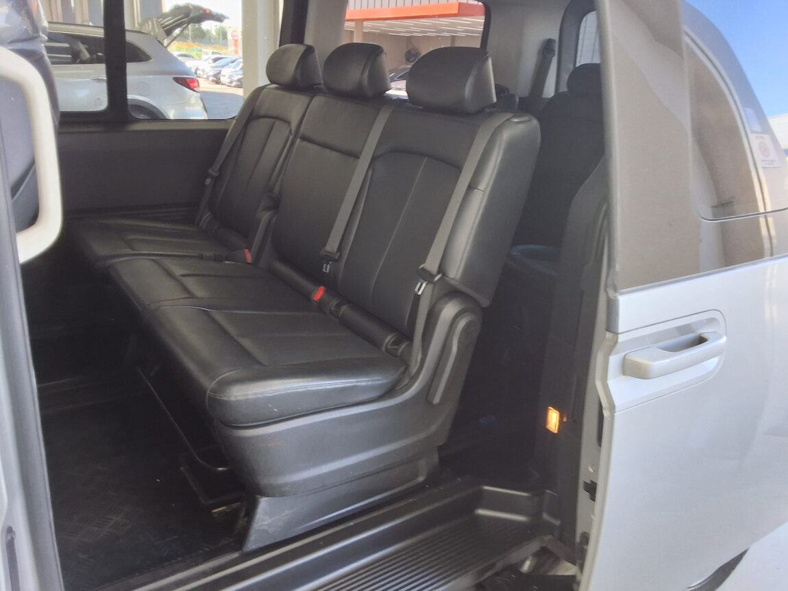 HYUNDAI STARIA 2.2 DIESEL TOURER 11-SEATER 2WD MODERN 2022 - zdjęcie 12