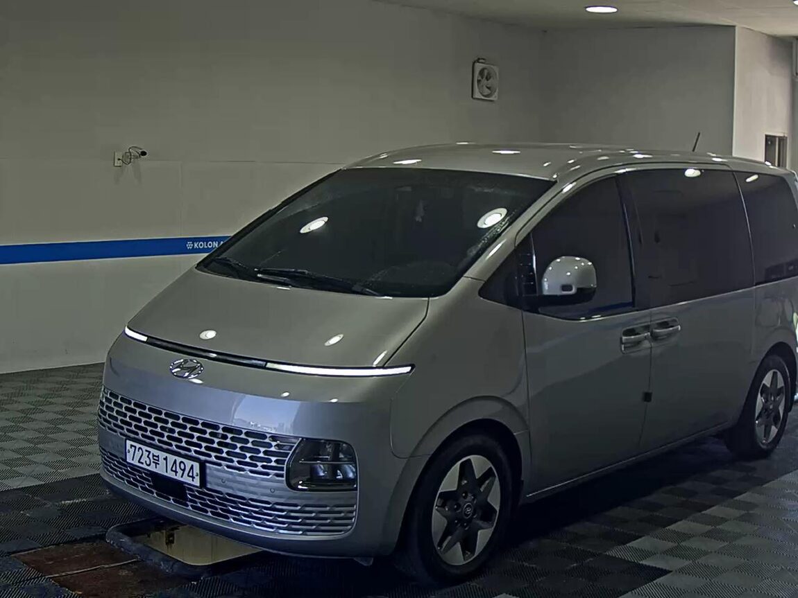 HYUNDAI STARIA 2.2 DIESEL TOURER 11-SEATER 2WD MODERN 2022 - zdjęcie 2
