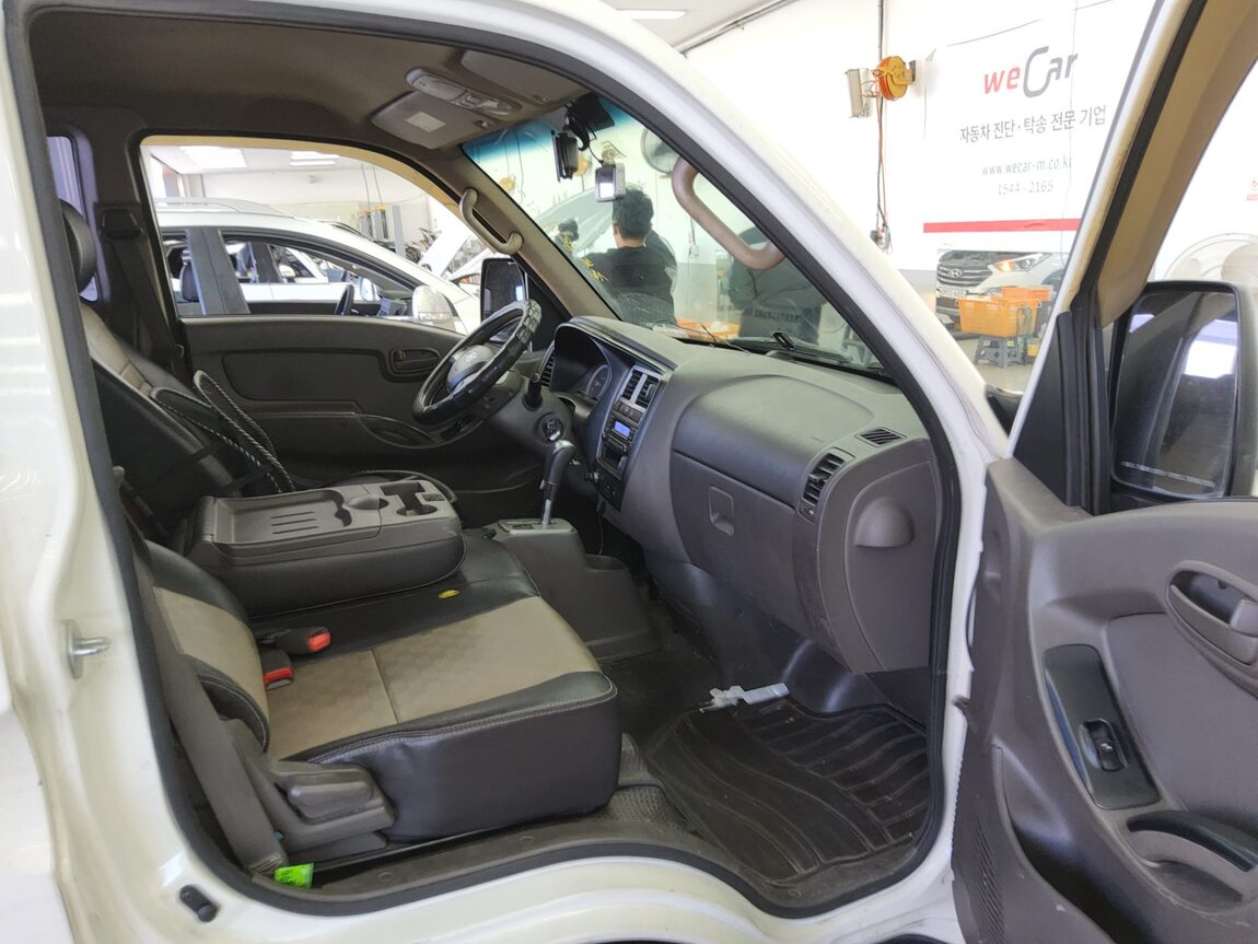 HYUNDAI PORTER II CRDi SUPER CAB EXTRA LONG WHEELBASE SMART 2018 - zdjęcie 12