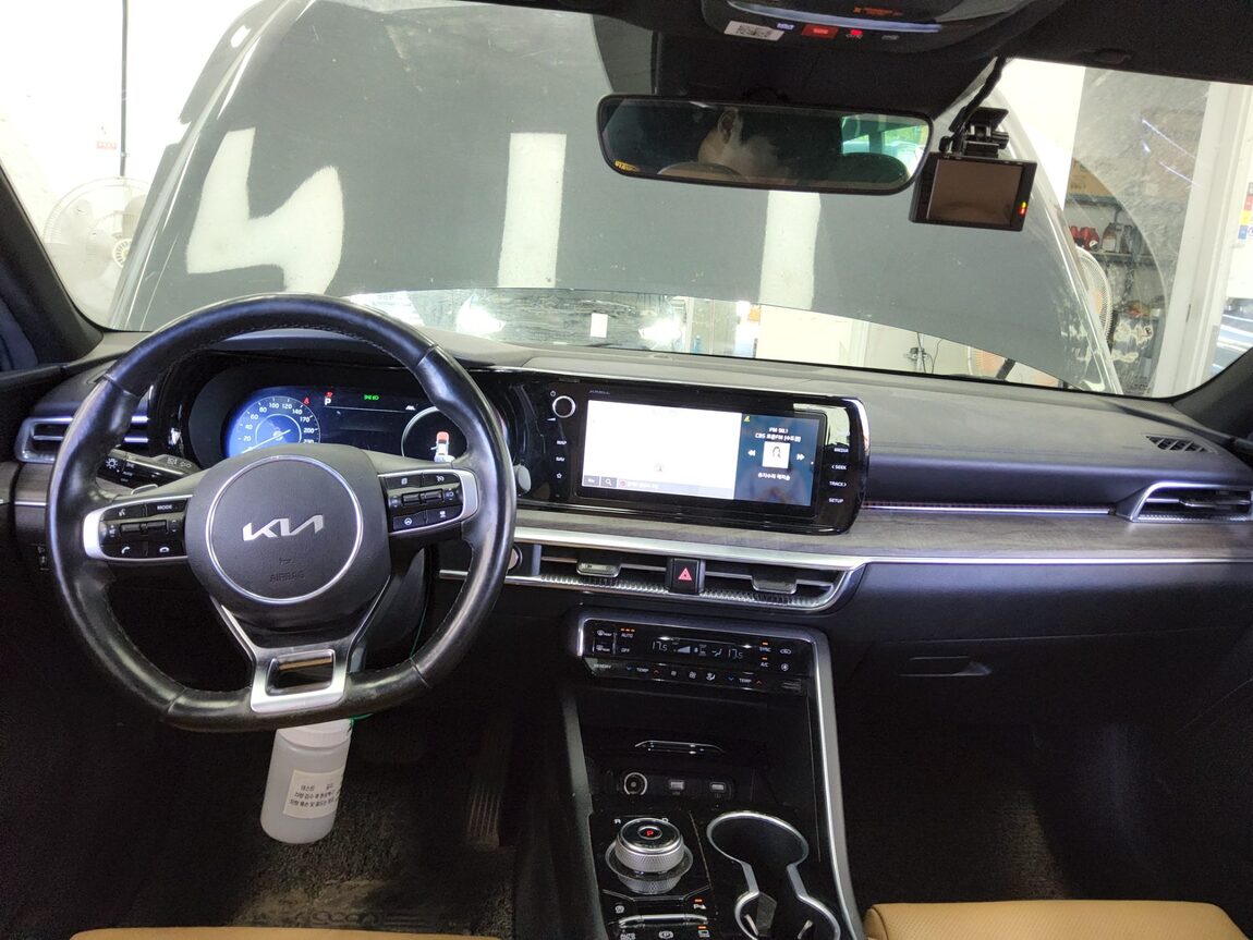 KIA NEW K5 (DL3) 1.6 GASOLINE TURBO SIGNATURE 2023 - zdjęcie 11