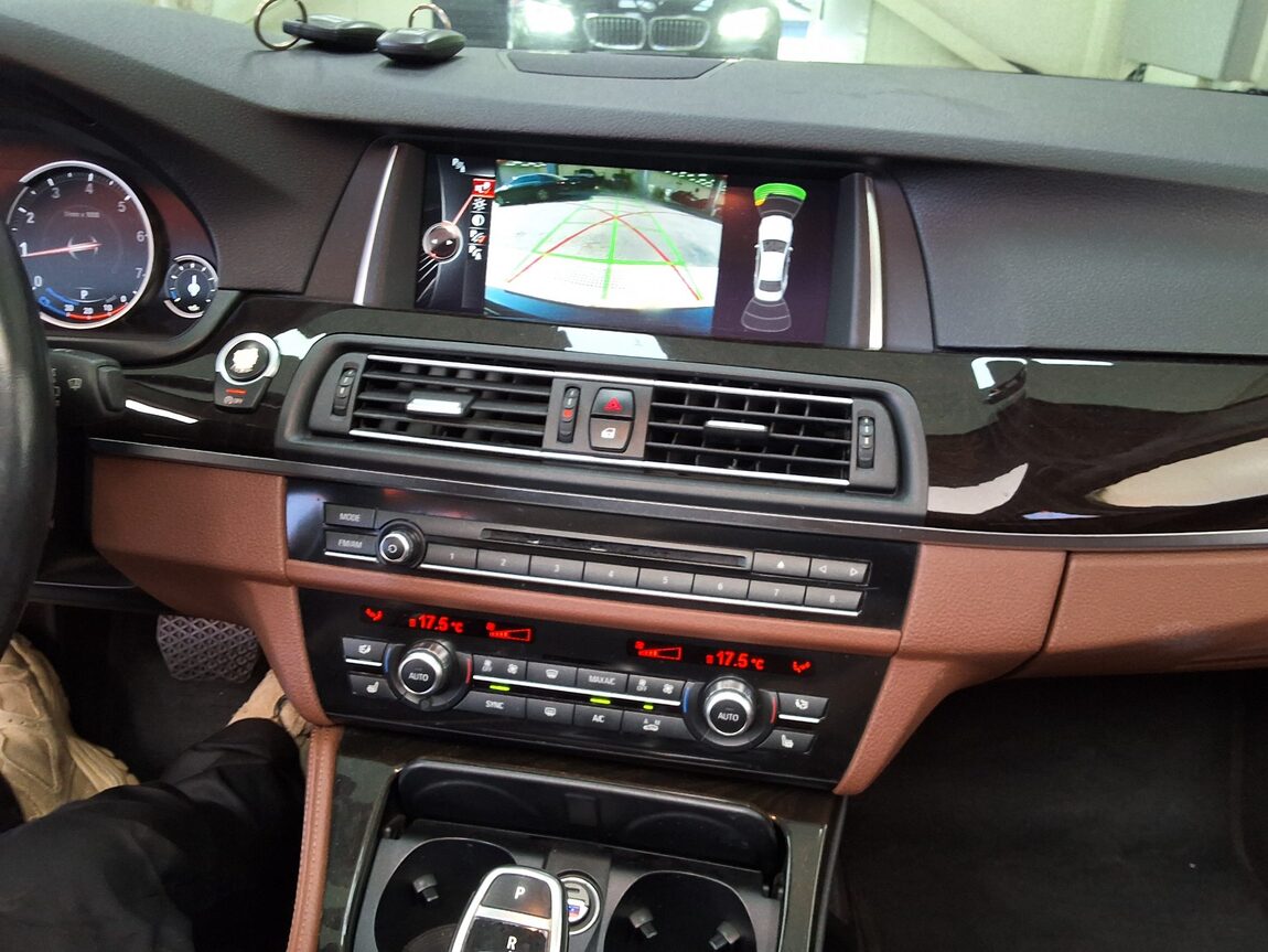 BMW 5 SERIES (6TH GEN) 528i xDRIVE M AERODYNAMIC 2016 - zdjęcie 24