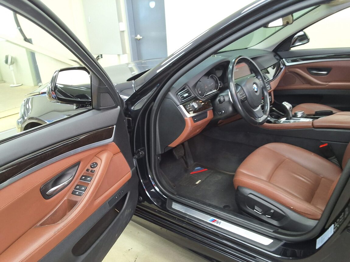 BMW 5 SERIES (6TH GEN) 528i xDRIVE M AERODYNAMIC 2016 - zdjęcie 11