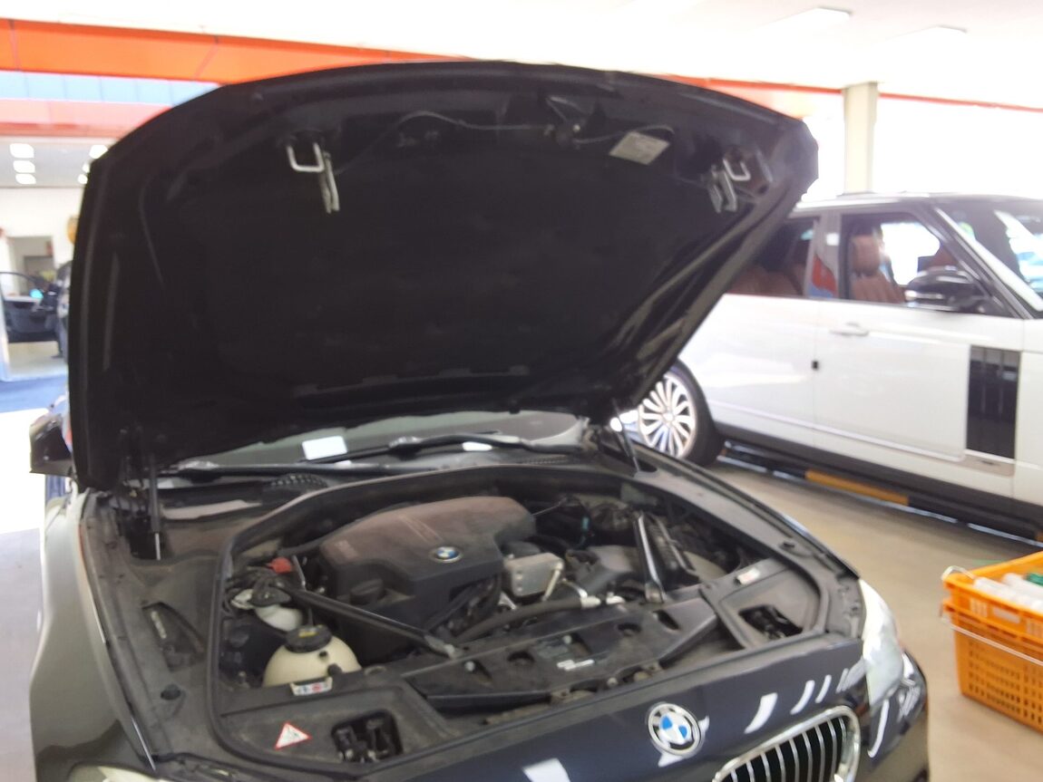 BMW 5 SERIES (6TH GEN) 528i xDRIVE M AERODYNAMIC 2016 - zdjęcie 18
