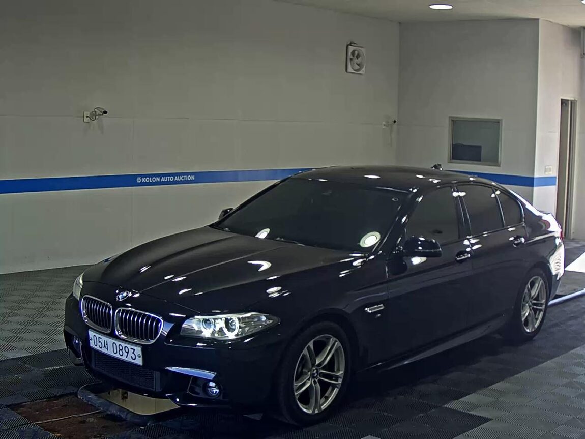 BMW 5 SERIES (6TH GEN) 528i xDRIVE M AERODYNAMIC 2016 - zdjęcie 2