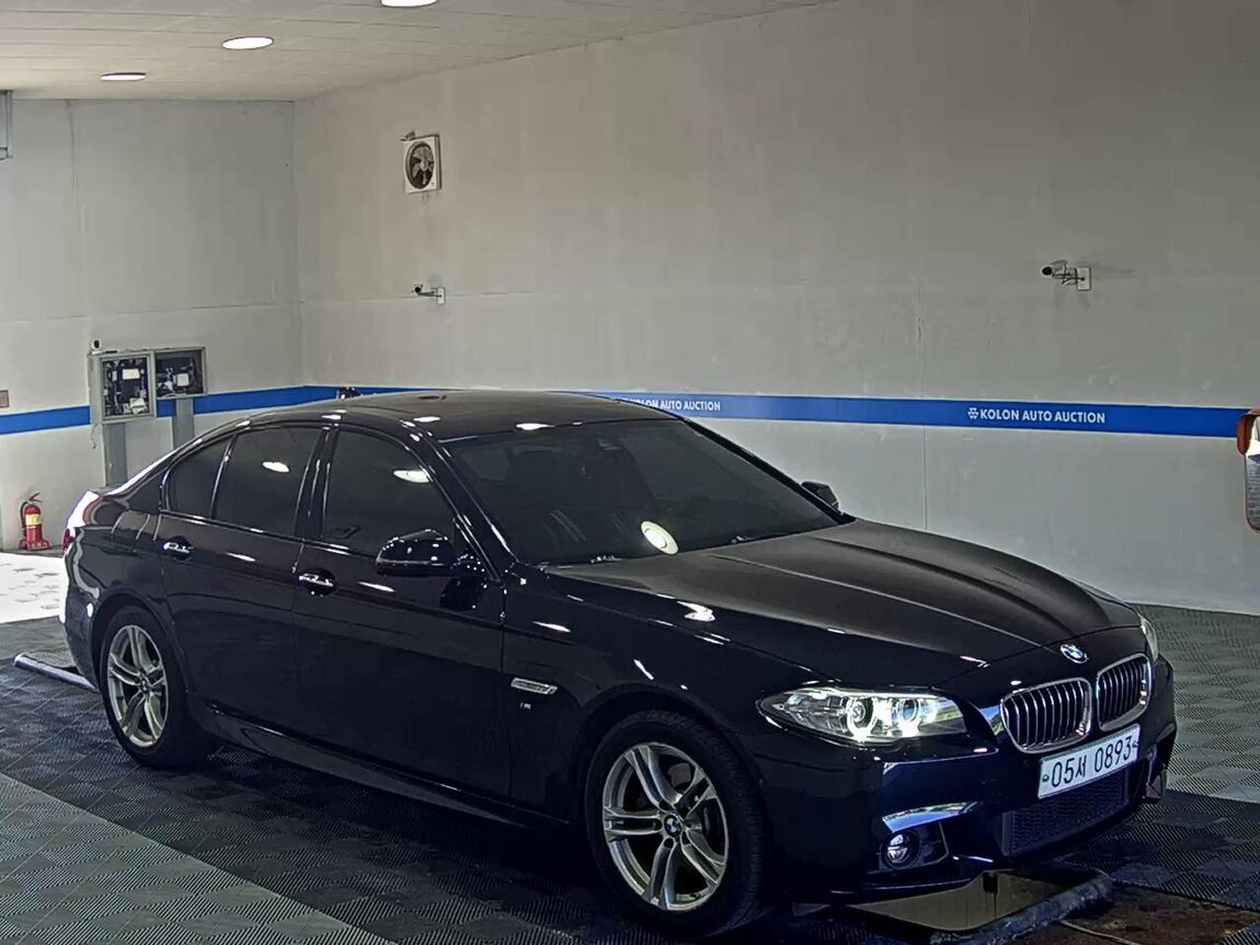 BMW 5 SERIES (6TH GEN) 528i xDRIVE M AERODYNAMIC 2016 - zdjęcie 3