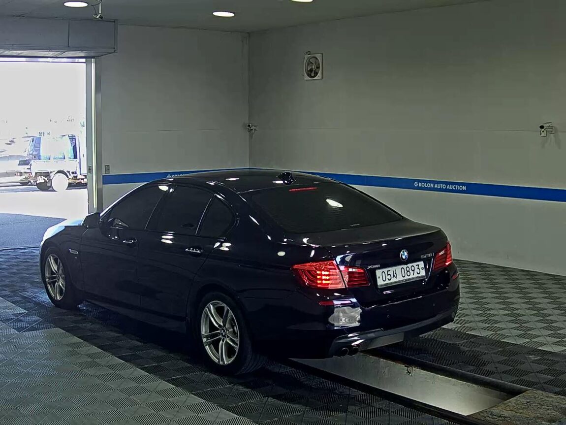 BMW 5 SERIES (6TH GEN) 528i xDRIVE M AERODYNAMIC 2016 - zdjęcie 6