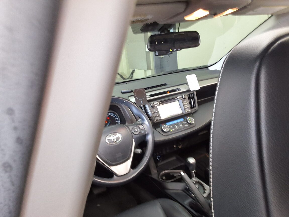 TOYOTA RAV4 (4TH GEN) 2.5 4WD HYBRID 2016 - zdjęcie 12
