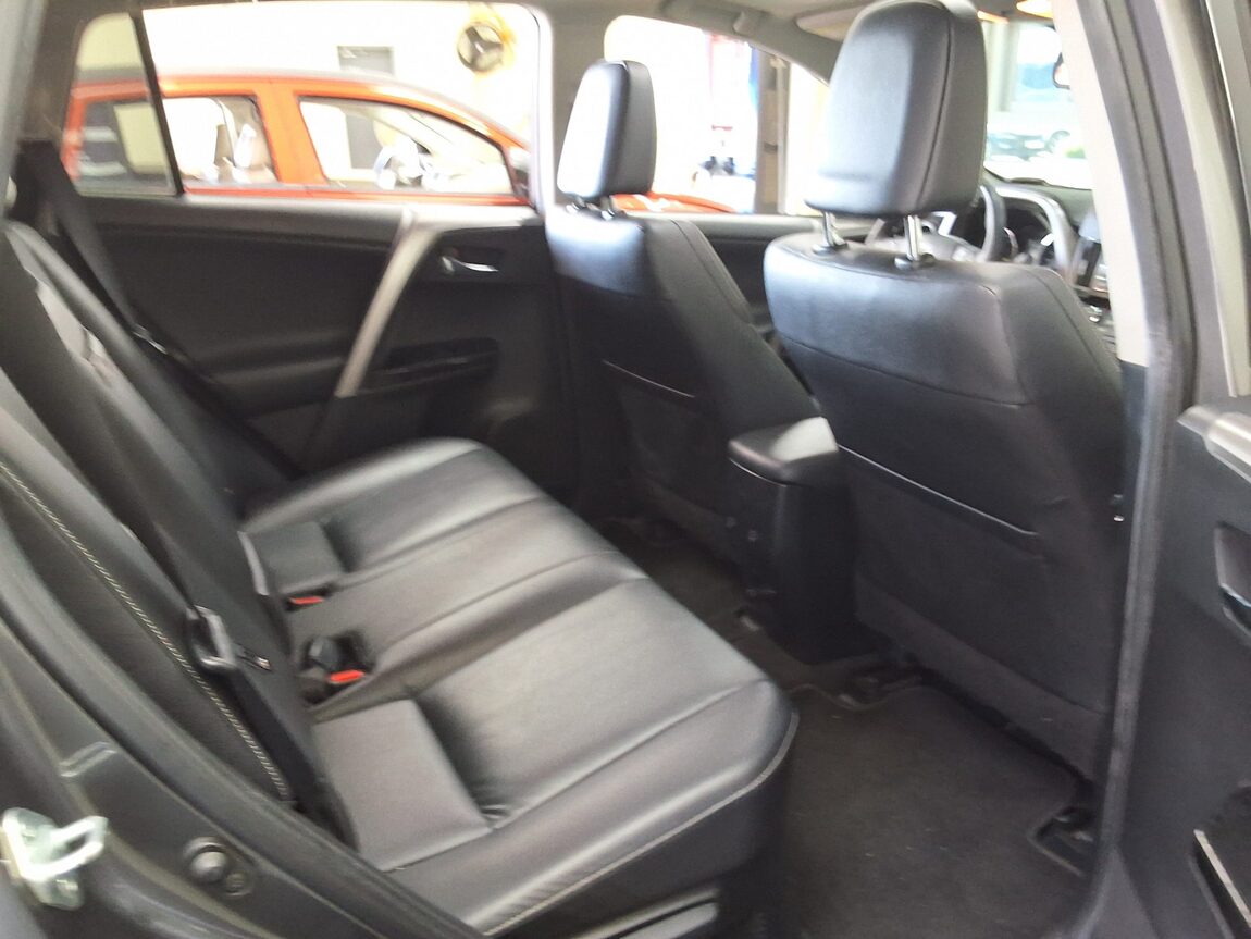 TOYOTA RAV4 (4TH GEN) 2.5 4WD HYBRID 2016 - zdjęcie 14