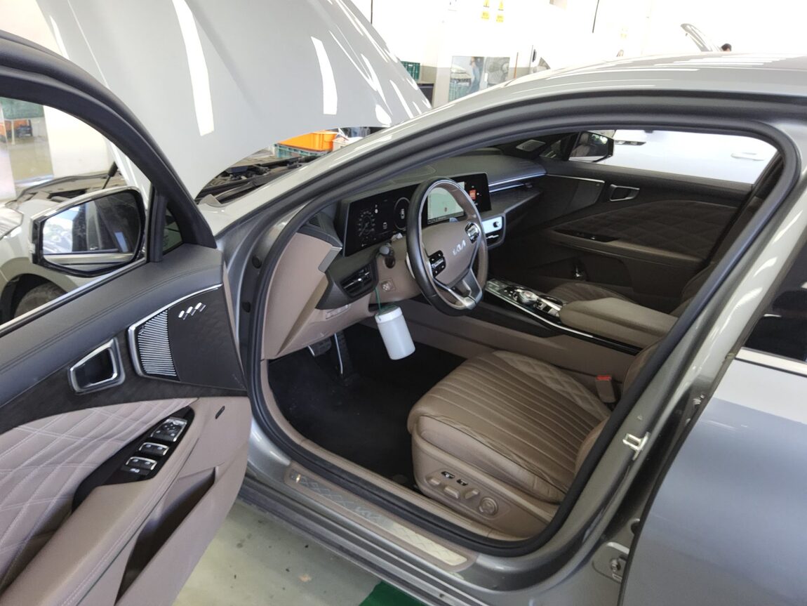 KIA K8 3.5 GDI 2WD SIGNATURE 2023 - zdjęcie 10