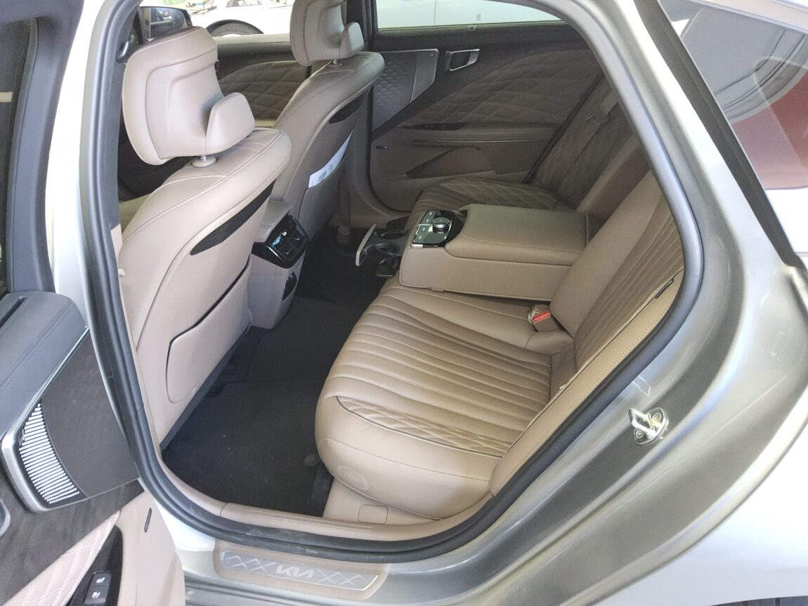 KIA K8 3.5 GDI 2WD SIGNATURE 2023 - zdjęcie 12